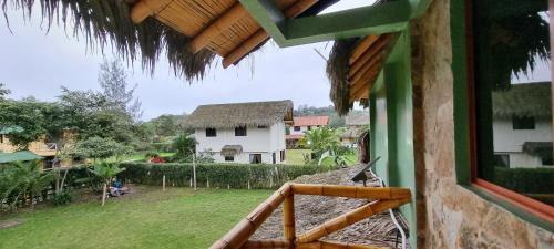 Olon Casa | Casa vacacional campestre cerca de la playa