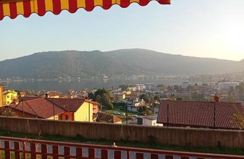 Sarnico Apartamento | Casa Vacanza in Posizione Panoramica lago d'Iseo