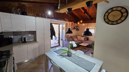 Alliste Chalet De Esquí | Casa Vacanza Kalispera