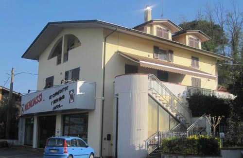 San Terenzo Monti Apartamento | Casa Vacanza La Luna