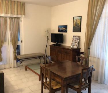 San Terenzo Monti Apartamento | Casa Vacanza La Luna