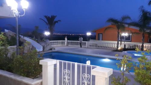 Chiaramonte Gulfi Casa | CASA VACANZA NEL GIARDINO DELLE VIGNE