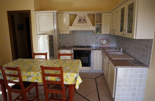 Porto Pino Casa | Casa Vacanze a Pochi Passi Dalla Bellissima Spiaggia di Portopino