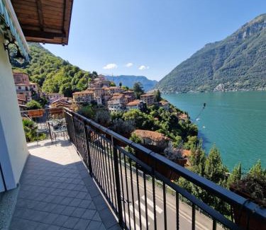 Nesso Apartamento | Casa vacanze Flora con vista lago