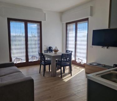 Morosolo Casa | Casa Vacanze La Favola Rosa sul Lago di Varese