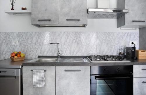 Guarene Apartamento | Casa Vacanze La Porta in Piazza