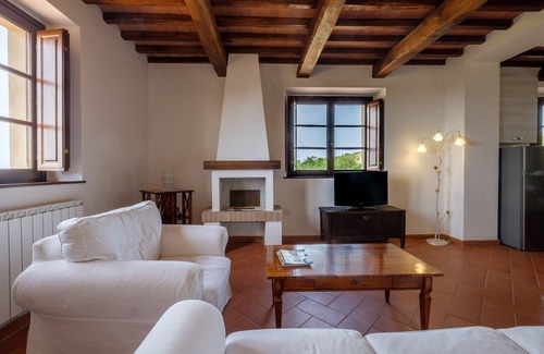 Roccalbegna Casa | Agriturismo Melograno Poderone con terraza, piscina compartida y Wi-Fi