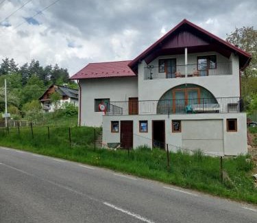 Capatineni-Ungureni Casa | Casa Valea Arefului