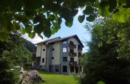 Cornereva Casa | Casa Valea Cernei