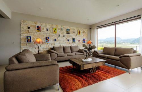 El Santuario Casa | Casa Valentina