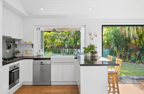 Avalon Beach Casa | Casa Verano - perfect blend of elegance and comfort close to Avalon Beach
