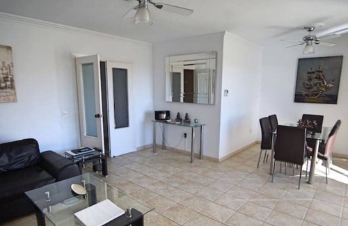 Las Lagunas Apartamento | Casa verde in the Costa Mijas