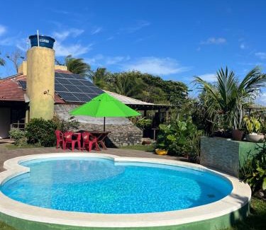 Arembepe Casa | Casa verde praia do Piruí 100 mts da praia 750 mts de área privativa