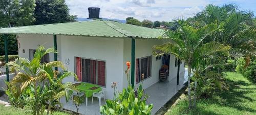 Tocaima Casa | Casa verde, Rancho de los Caballeros