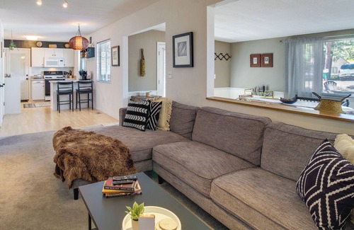 Torreon Cabaña | Casa Verde - A Charming Renovated Cottage!