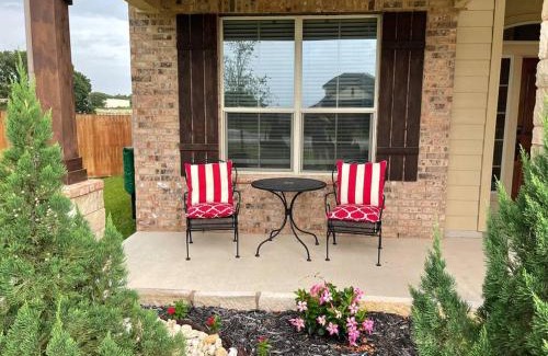 Killeen Casa | Casa Verona- spacious 5 br/3.5 ba in H Heights