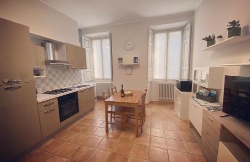 Intra Apartamento | Casa Via Roma