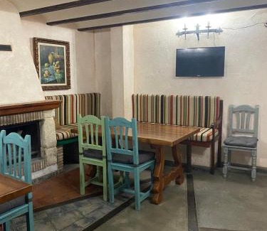 Hinojosa de Jarque Casa | Casa Victoria