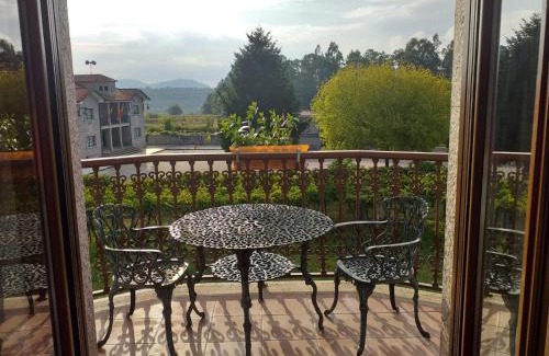 Caldas de Reis Casa | Casa Victoria garden con Jacuzzi y piscina