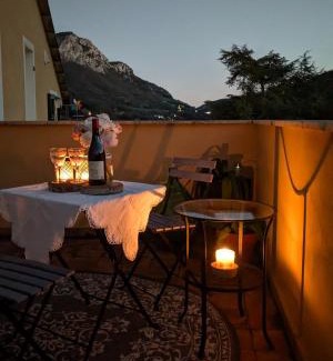 Calice Ligure Cama Y Desayuno | Casa Viola Bed and Breakfast Dimora di campagna