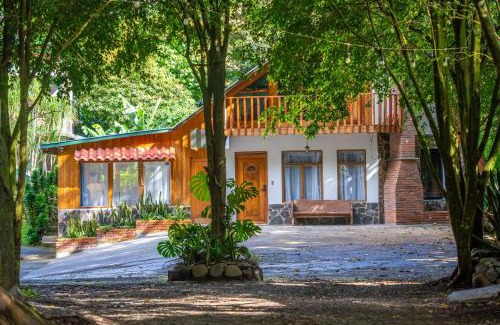 Monteverde Apartamento | Casa Violeta Home rentals