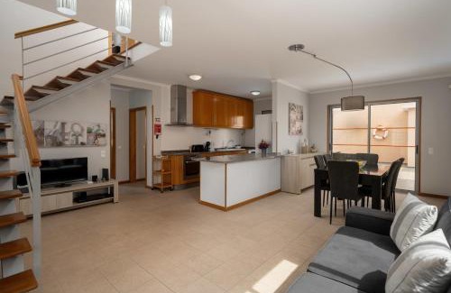 Vila Baleira Casa | Casa Vista Azul With Pool in Porto Santo