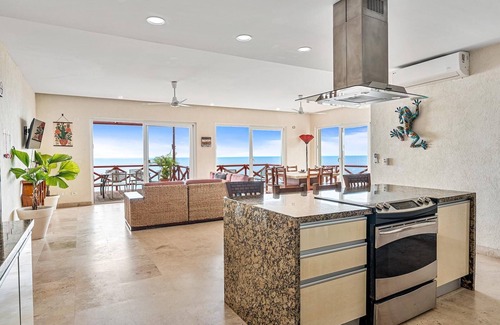 Acaponeta Condominio | Casa Vista Ballena, Ocean Glance & Jungle Calm