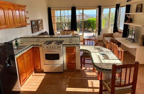 El Centenario Apartamento | Casa Vista Del Mar "Casita Sunrise"