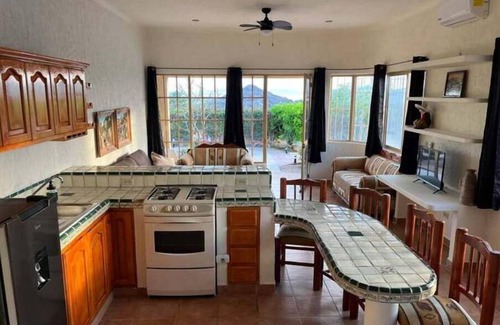 El Centenario Apartamento | Casa Vista Del Mar "Casita Sunset"