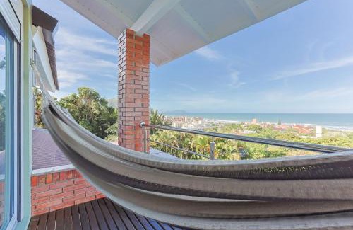 Florianopolis Villa | Casa Vista Mar Deslumbrante na Praia Brava Can5