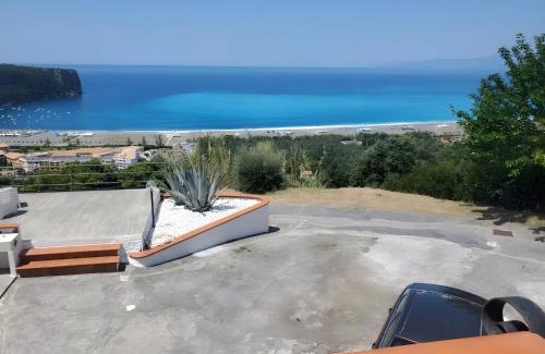 Praia a Mare Casa | Casa Vista Mare con Giardino