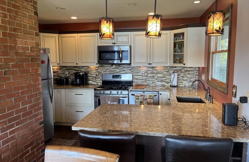 Milford Casa | Casa Vista Under 5 minutes to Dreams Park, dramatic long distance view, private