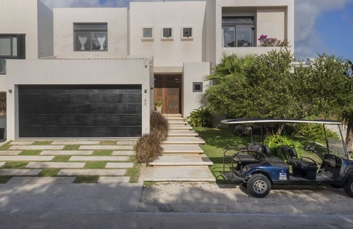 Xpu-Ha Casa | Casa Xaman · Casa Xaman - Pool/Steam bath/5 BR/17 ppl