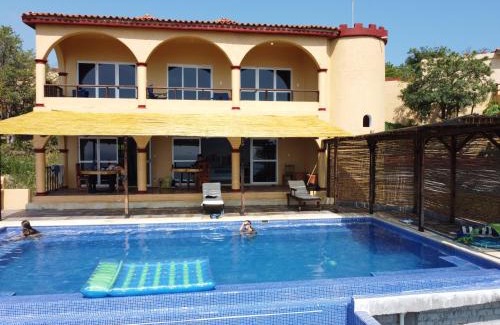 Puerto Ángel Casa | Casa Xcaala with Pool