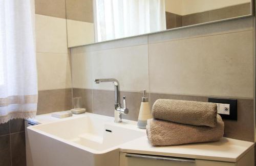 Cavalese Apartamento | CASA YARA - Agenzia Dolomiti Affitti