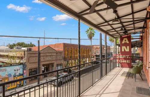 Historic Ybor Apartamento | Casa Ybor Apartments on 7th Ave