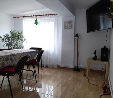 Busteni Casa | Casa Zura
