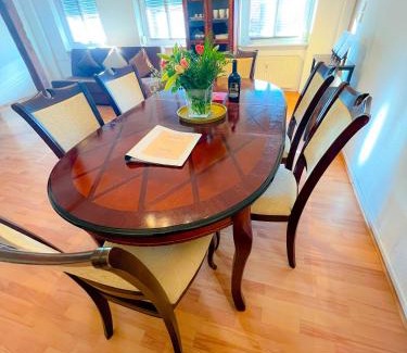 Falkensee Apartamento | "Casa20200" 2 x Apartments je 150qm für Business, Familien, Gruppen, Handwerker 15min von BERLIN, Erdbeerhof, Outlet B5, 5min vom See Falkensee ! 2 Apartment each 150qm for BUSINESS , FAMILIES 15min from BERLIN!