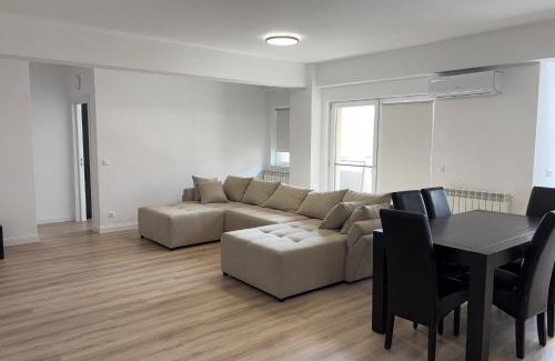 Bistrita Apartamento | Casa8tima