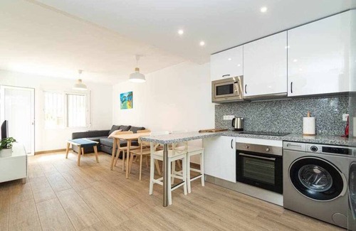 Torreblanca Apartamento | Casablanca 4. Apartamento con jardín privado