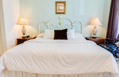 Westside Santa Cruz Hotel | Casablanca Inn on The Beach