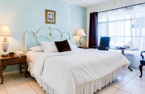 Westside Santa Cruz Hotel | Casablanca Inn on The Beach
