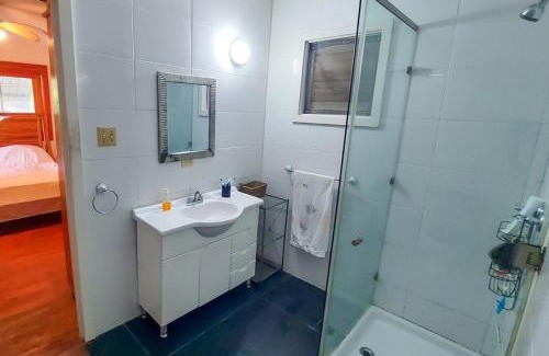 Isla Solarte Casa | Casablanca Isla Solarte Bocas del Toro