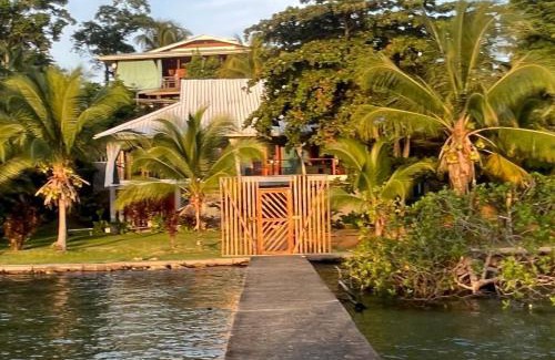 Isla Solarte Casa | Casablanca Isla Solarte Bocas del Toro