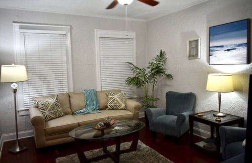 Courier City - Oscawana Apartamento | Casablanca of Hyde Park "Suite Poseidon" Furnished Apartment In South Tampa