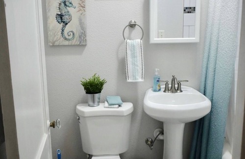 Courier City - Oscawana Apartamento | Casablanca of Hyde Park "Suite Poseidon" Furnished Apartment In South Tampa