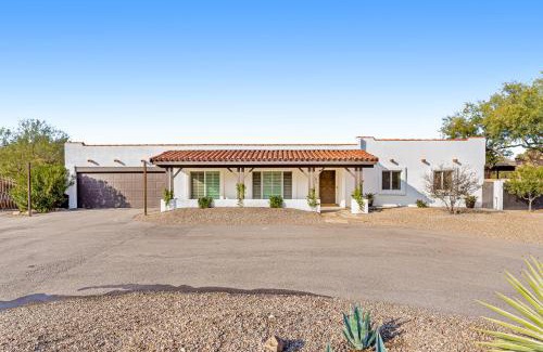 Casas Adobes West Casa | Casablanca Retreat