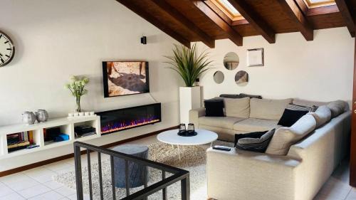 Acquaseria Apartamento | CasaCamelia 35, 3 BDRM with view Lake Como