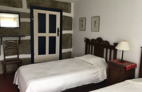 Resende Otro | Casa do Casal em Resende com Vista Para o Rio Douro