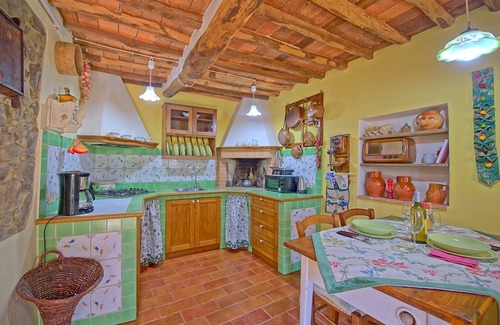 Macchino Villa | Villa en Cozzile con 2 habitaciones, capacidad 4